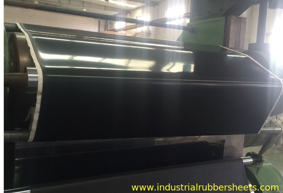 Lembar karet FKM 0.5mm 9-12Mpa Kekuatan tarik -60°C sampai 320°C
