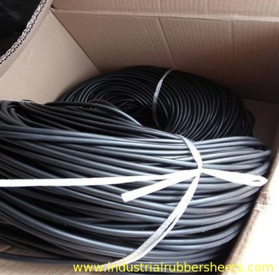 FKM Rubber Washers 70Shore A 9Mpa Kekuatan Tarikan Hitam Kecokelatan
