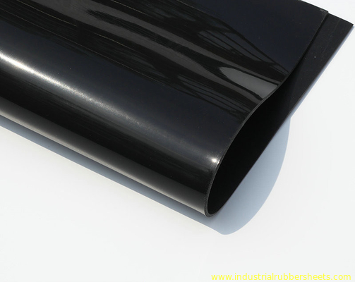 Warna Hitam Karet Silikon Lembar Permukaan Halus 1.0 / 1.2m Lebar 10m Panjang