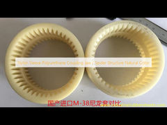 Lengan Nilon Kopling Poliuretan Rahang / Struktur Laba-laba Warna Alami