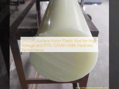 Permukaan halus Nylon Plastic Rod untuk Tegangan Tinggi dan R110-120M91-M88 Hardness Performance